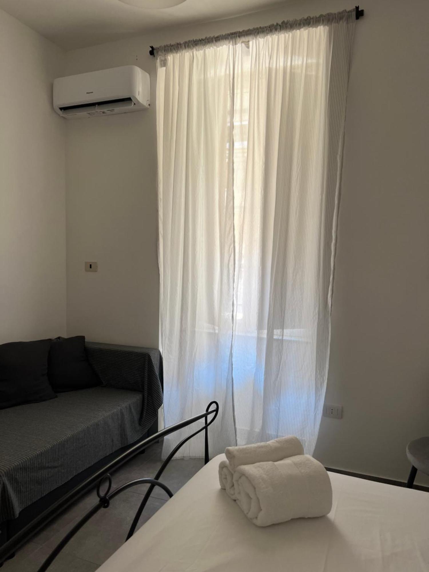Casa Manfredi Bed & Breakfast Наполи Екстериор снимка