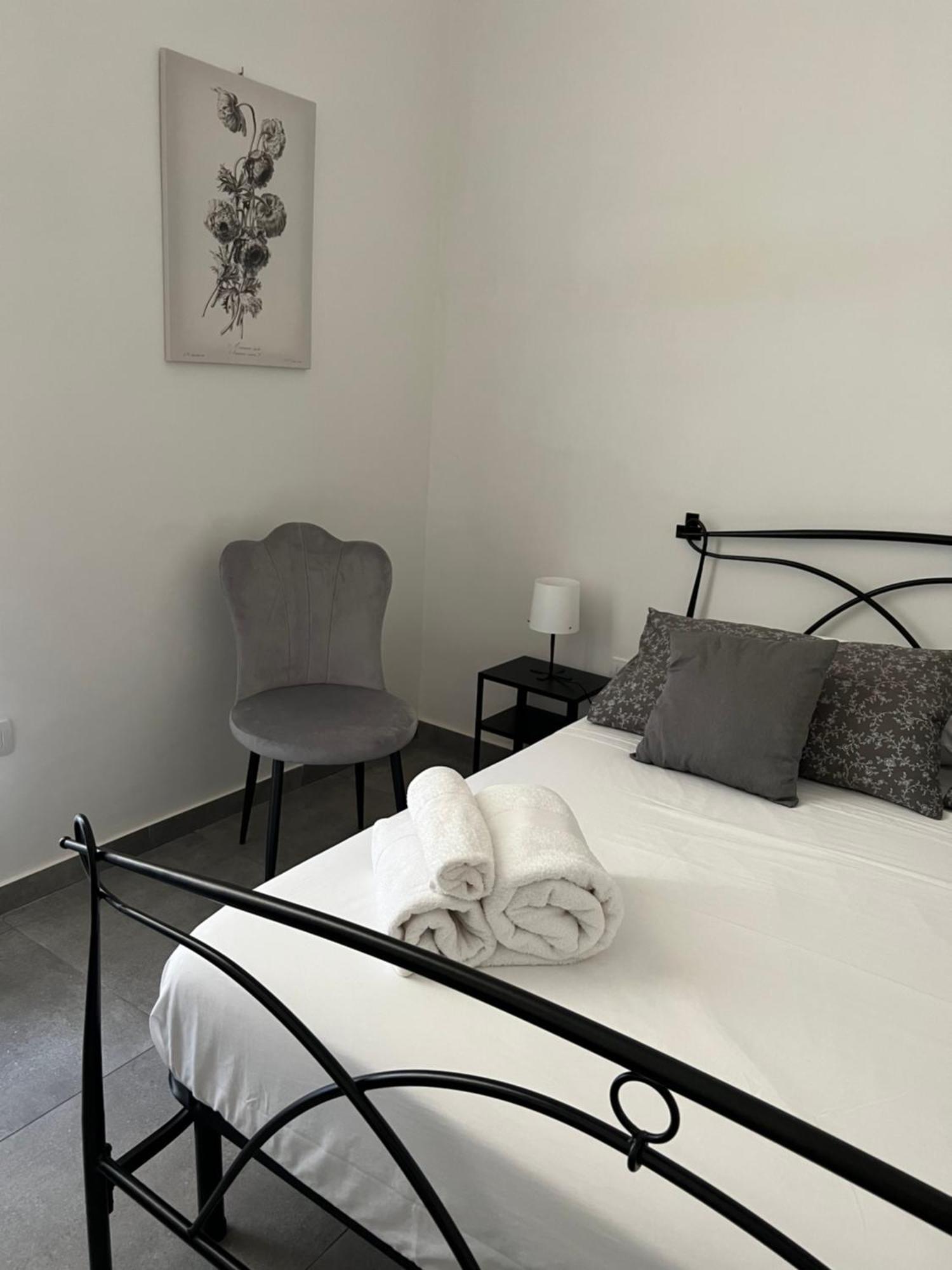 Casa Manfredi Bed & Breakfast Наполи Екстериор снимка